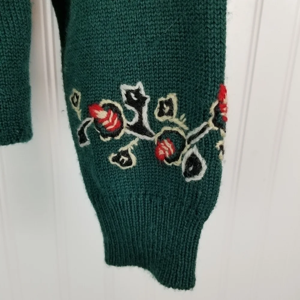 Vintage Womens Wool Cardigan Sweater Size Medium Office Siren Green Embroidered